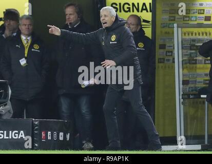 Dortmund, Deutschland. 22 Dez, 2018. firo Fußball, 21.12.2018 1.Bundesliga, Saison 2018/2019 BVB Borussia Dortmund - VfL Borussia Mönchengladbach, Gladbach, Borussia Mönchengladbach 2:1 Trainer Lucien Favre, Geste | Quelle: dpa/Alamy leben Nachrichten Stockfoto