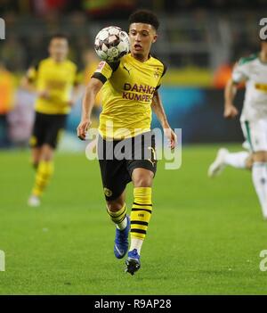 Dortmund, Deutschland. 21 Dez, 2018. firo Fußball, 21.12.2018 1.Bundesliga, Saison 2018/2019 BVB Borussia Dortmund - VfL Borussia Mönchengladbach, Gladbach, Borussia Mönchengladbach 2:1 Jadon Sancho, Single Action | Verwendung der weltweiten Kredit: dpa/Alamy leben Nachrichten Stockfoto