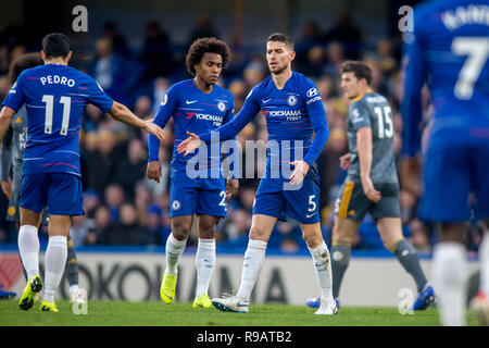 London, Großbritannien. 22. Dez 2018. Jorginho von Chelsea in der Premier League Spiel zwischen Chelsea und Leicester City an der Stamford Bridge, London, England am 22. Dezember 2018. Foto von salvio Calabrese. Nur die redaktionelle Nutzung, eine Lizenz für die gewerbliche Nutzung erforderlich. Keine Verwendung in Wetten, Spiele oder einer einzelnen Verein/Liga/player Publikationen. Credit: UK Sport Pics Ltd/Alamy leben Nachrichten Stockfoto