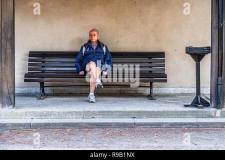 Berlin kleine Kapelle auf dem Waldfriedhof Dahlem (Wald Friedhof) Friedhof am Rande des Grunewalds am Hüttenweg 47. Gebäude Exterieur Stockfoto