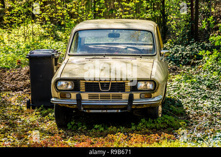 Ddr-Auto aus Rumänien Stockfoto