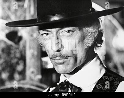 Original Film Titel: E TORNATO SABATA... HAI CHIUSO Un'altra VOLTA!. Englischer Titel: DIE RÜCKKEHR VON SABATA. Jahr: 1971. Regie: GIANFRANCO PAROLINI. Stars: Lee van Cleef. Credit: JADRAN FILM/Album Stockfoto