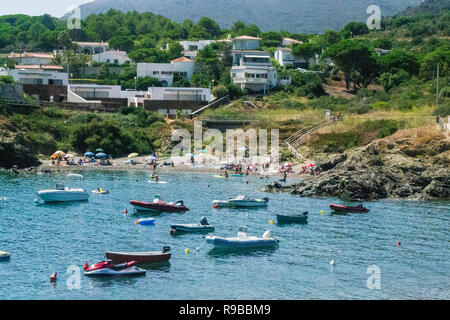 Paisajes del Camino de Ronda de Llançà ein Port de la Selva. Stockfoto