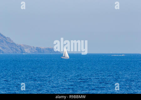 Paisajes del Camino de Ronda de Llançà ein Port de la Selva. Stockfoto