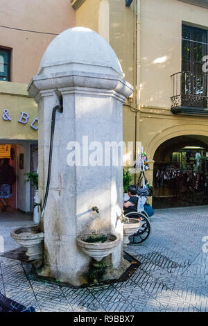 Straßen und Markt von Llançà, Alt Empordà, Girona, Catalunya. Stockfoto