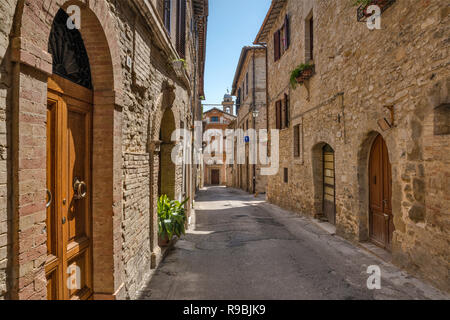 Via dell'Orso, mittelalterliche Vicolo (Durchgang) im historischen Zentrum von Perugia, Umbrien, Italien Stockfoto