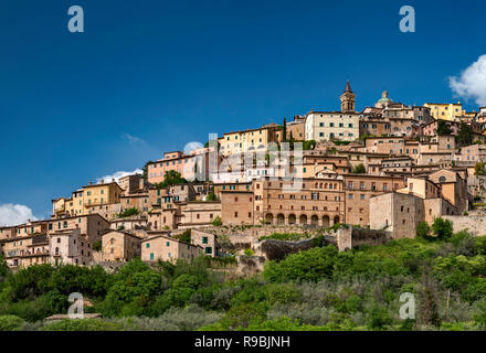 Hilltown von Trevi, Umbrien, Italien Stockfoto