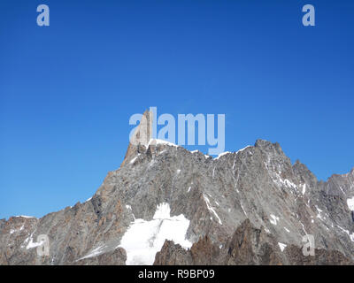 Panoramablick auf das Mont Blanc Massiv: Zahn des riesigen Stockfoto