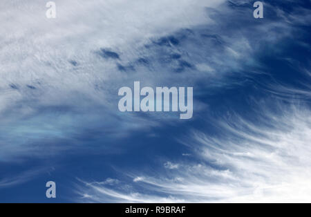 Irisierende Wolke Cambridge Stockfoto