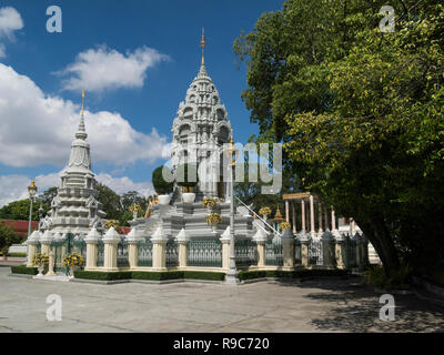 Stupa von Prinzessin Kantha Bopha memorial Heiligtum des Geliebten, die Tochter des ehemaligen Königs Sihanouk starb im Alter von 4 Jahren an Leukämie mit Phnom Penh Kambodscha ein Stockfoto