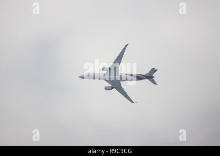 Chiangmai, Thailand - 14. Dezember 2018: HS-THF Airbus A350-900 von Thaiairway TG 105. Von Chiangmai Flughafen in Bangkok. Stockfoto