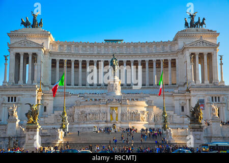 Rom, Italy-September 16, 2017: Altare della Patria. Vittorio Emanuele II-Denkmal am Sonnenuntergang Stockfoto