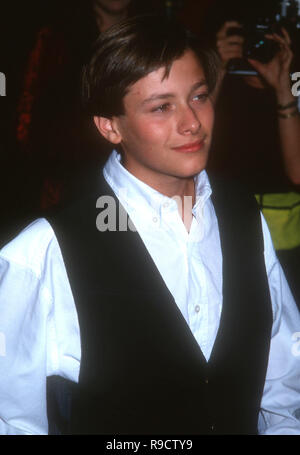 HOLLYWOOD, CA - 26. Mai: Schauspieler Edward Furlong besucht TriStar Bilder 'Cliffhanger' Hollywood Premiere am 26. Mai 1993 im Mann's Chinese Theatre in Hollywood, Kalifornien. Foto von Barry King/Alamy Stock Foto Stockfoto