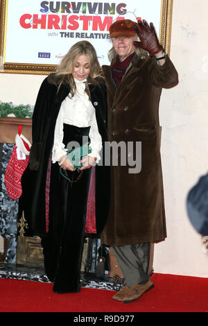 Die Weltpremiere der Hinterreifen Weihnachten mit statt der Angehörigen auf der Vue West End - Ankunft mit: Jeanne Marine, Sir Bob Geldof, Wo: London, Vereinigtes Königreich, wenn: 21 Nov 2018 Credit: Mario Mitsis/WENN.com Stockfoto