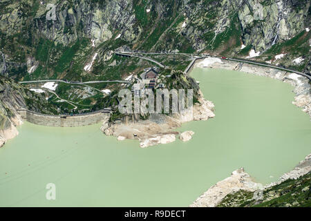 Luftaufnahme der Grimselsee (See) und Grimsel Grimsel Hospiz in sonniger Tag im Sommer, Schweiz Stockfoto