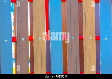 Nahaufnahme der Planken am Spielplatz in Utah Valley. Dies ist in Saratoga Springs entfernt und ist bei Sonnenuntergang im Sommer gesehen. Stockfoto