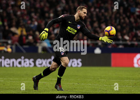 Madrid, Madrid, Spanien. 22 Dez, 2018. Atletico de Madrid Jan Oblak während La Liga Match zwischen Atletico de Madrid und der RCD Espanyol an Wanda Metropolitano Stadion in Madrid, Spanien. Credit: LEGAN S. Mace/SOPA Images/ZUMA Draht/Alamy leben Nachrichten Stockfoto