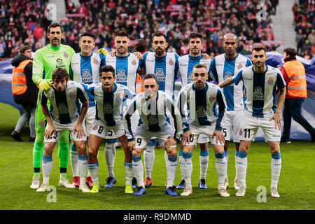 Madrid, Spanien. 22 Dez, 2018. Die RCD Espanyol team Foto während La Liga Match zwischen Atletico de Madrid und der RCD Espanyol an Wanda Metropolitano Stadion in Madrid, Spanien. Credit: SOPA Images Limited/Alamy leben Nachrichten Stockfoto