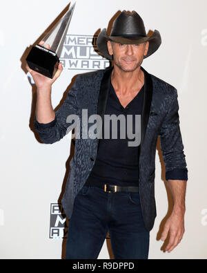 Los Angeles, CA, USA. Nov, 2016 20. LOS ANGELES - Nov 20: Tim McGraw bei den American Music Awards 2016 - Presse bei Microsoft Theater am 20. November 2016 in Los Angeles, CA Credit: Kay Blake/ZUMA Draht/Alamy leben Nachrichten Stockfoto