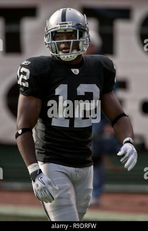 Oakland, Kalifornien, USA. 28 Nov, 2010. Oakland Raiders wide receiver Jacoby Ford #12 am Sonntag, 28. November 2010, im Oakland-Alameda County Coliseum in Oakland, Kalifornien. Die Delphine besiegt die Räuber 33-17. Credit: Al Golub/ZUMA Draht/Alamy leben Nachrichten Stockfoto