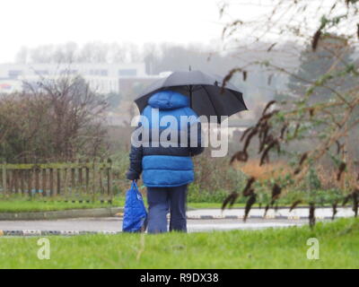 Sheerness, Kent, Großbritannien. 23. Dezember, 2018. UK Wetter: Nass und grau Sonntag Morgen in Sheerness, Kent. Credit: James Bell/Alamy leben Nachrichten Stockfoto