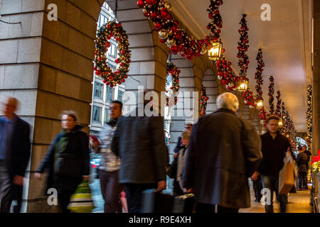 Das Hotel Ritz in der Weihnachtszeit Stockfoto