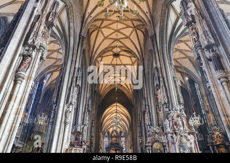 Wien, Österreich - 26 August, 2018: die Innenseite der Stephansdom in Wien, Österreich Stockfoto