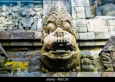 Alte Mauer der Buddhistischen Tempelanlage Borobudur, Yogyakarta, Jawa, Indonesien Stockfoto