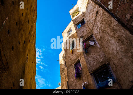 Alte Gasse der größte Medina in den Welten, Unesco, Fez, Marokko Stockfoto