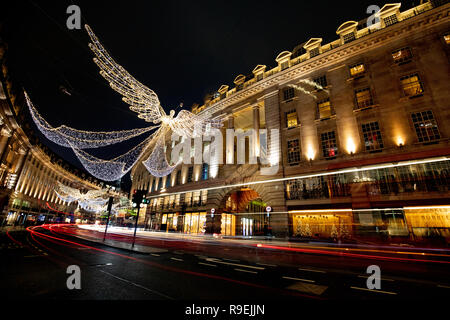 2018 Weihnachten Licht an der Regent Street, London, Vereinigtes Königreich Stockfoto