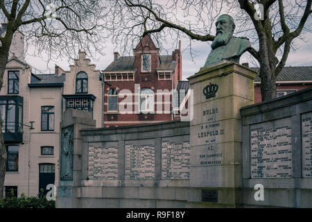 Hasselt, Limburg, Flandern Belgien - 18 Februar 2018: Seitenansicht auf Denkmal für König Leopold II. und die Limburger Mitarbeiter im belgischen Kongo auf Stockfoto