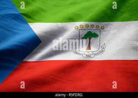 Nahaufnahme von gekräuselten Äquatorialguinea Flagge Äquatorialguinea Flagge weht im Wind Stockfoto