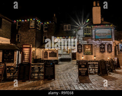 Die berühmten Sloop Inn bei Nacht St. Ives in Cornwall, Großbritannien Stockfoto