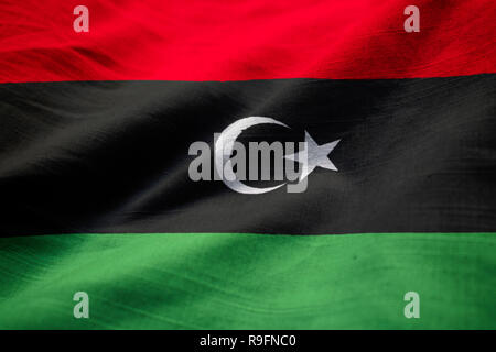 Nahaufnahme von gekräuselten Libyen Flagge Libyen Flagge weht im Wind Stockfoto