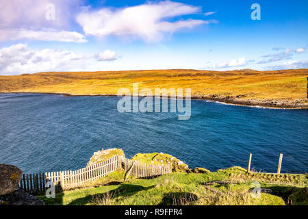 Duntulm von den Ruinen von Duntulm Castle, Isle of Skye - Schottland gesehen. Stockfoto