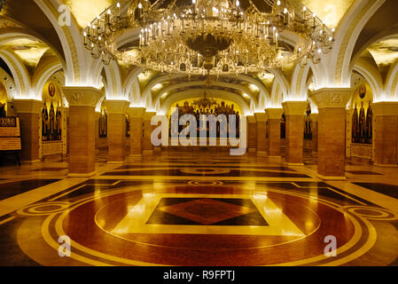 Innenraum der Kirche des Heiligen Sava, Belgrad, Serbien Stockfoto