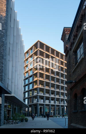 Das deutsche Gymnasium im Bahnhof St Pancras Einkaufs- und Büroviertel in N1C, London, UK. Stockfoto