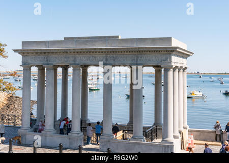 PLYMOUTH, MA - 30. SEPTEMBER 2018: Plymouth Rock Denkmal Website der Pilger Landung in Plymouth, Massachusetts Stockfoto