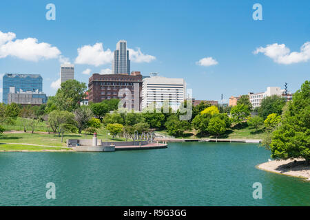 Skyline von Omaha Nebraska aus der Heartland von Amerika Park Stockfoto