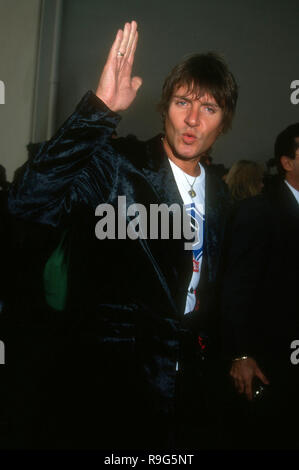 BURBANK, CA - 5. JUNI: Musiker Simon LeBon von Duran Duran der zweiten jährlichen MTV Movie Awards am 5. Juni 1993 an die Walt Disney Studios in Burbank, Kalifornien. Foto von Barry King/Alamy Stock Foto Stockfoto