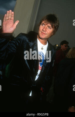 BURBANK, CA - 5. JUNI: Musiker Simon LeBon von Duran Duran der zweiten jährlichen MTV Movie Awards am 5. Juni 1993 an die Walt Disney Studios in Burbank, Kalifornien. Foto von Barry King/Alamy Stock Foto Stockfoto