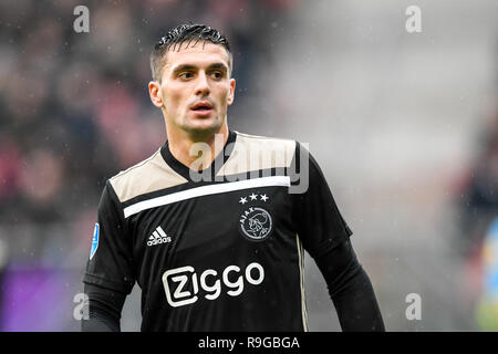 Utrecht, Niederlande vom 23. Dezember 2018 Fußball-niederländischen Eredivisie: FC Utrecht v Ajax Amsterdam (M) Dusan Tadic von Ajax Amsterdam Eredivisie seizoen 2018-2019 Stockfoto