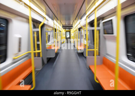 Peking, China. 18 Dez, 2018. Foto am Dez. 18, 2018 zeigt die Kabine eines Schienenbus von Crrc in Springfield, Massachusetts, in den Vereinigten Staaten gebracht. Quelle: Liu Jie/Xinhua/Alamy leben Nachrichten Stockfoto