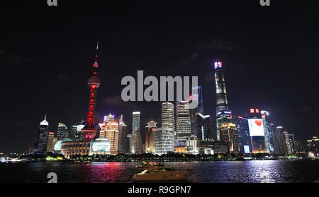 Peking, China. 29 Sep, 2018. Luftaufnahme auf Sept. 29, 2018 zeigt den Lujiazui Finanz- und Handelszone in Shanghai, China. Credit: Fang Zhe/Xinhua/Alamy leben Nachrichten Stockfoto