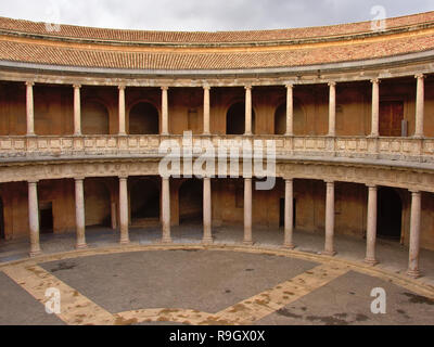 Innenhof der Renaissance Palast von Karl V, maurischen Palast Alhambra, Granada, Spanien Stockfoto