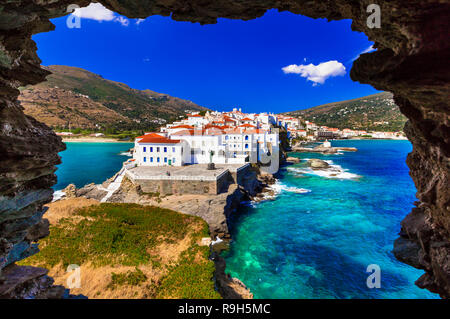 Wunderschöne Insel Andros, Panoramaaussicht, Griechenland. Stockfoto