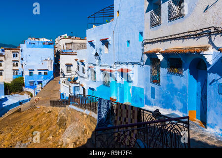 Traditionelle marokkanische architektonischen Details in Tanger, Marokko, Afrika. Chefchaouen blaue Stadt in Marokko. Stockfoto