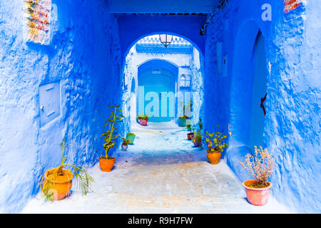 Traditionelle marokkanische architektonischen Details in Tanger, Marokko, Afrika. Chefchaouen blaue Stadt in Marokko. Stockfoto