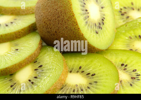 In Scheiben geschnittene Kiwis Closeup Stockfoto