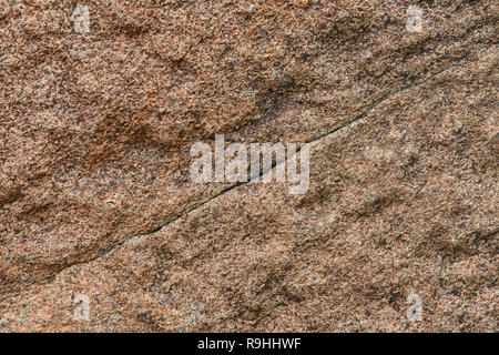 Granit Felsen Oberfläche mit Riss Stockfoto